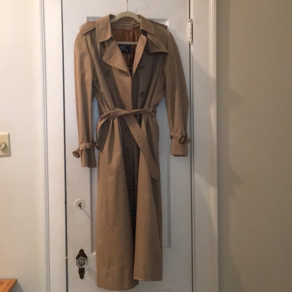 VINTAGE Burberry trench coat